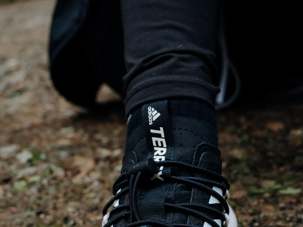 Nike prototype trail shoe sets new ultra-running record, potentially causing competition from Hoka...