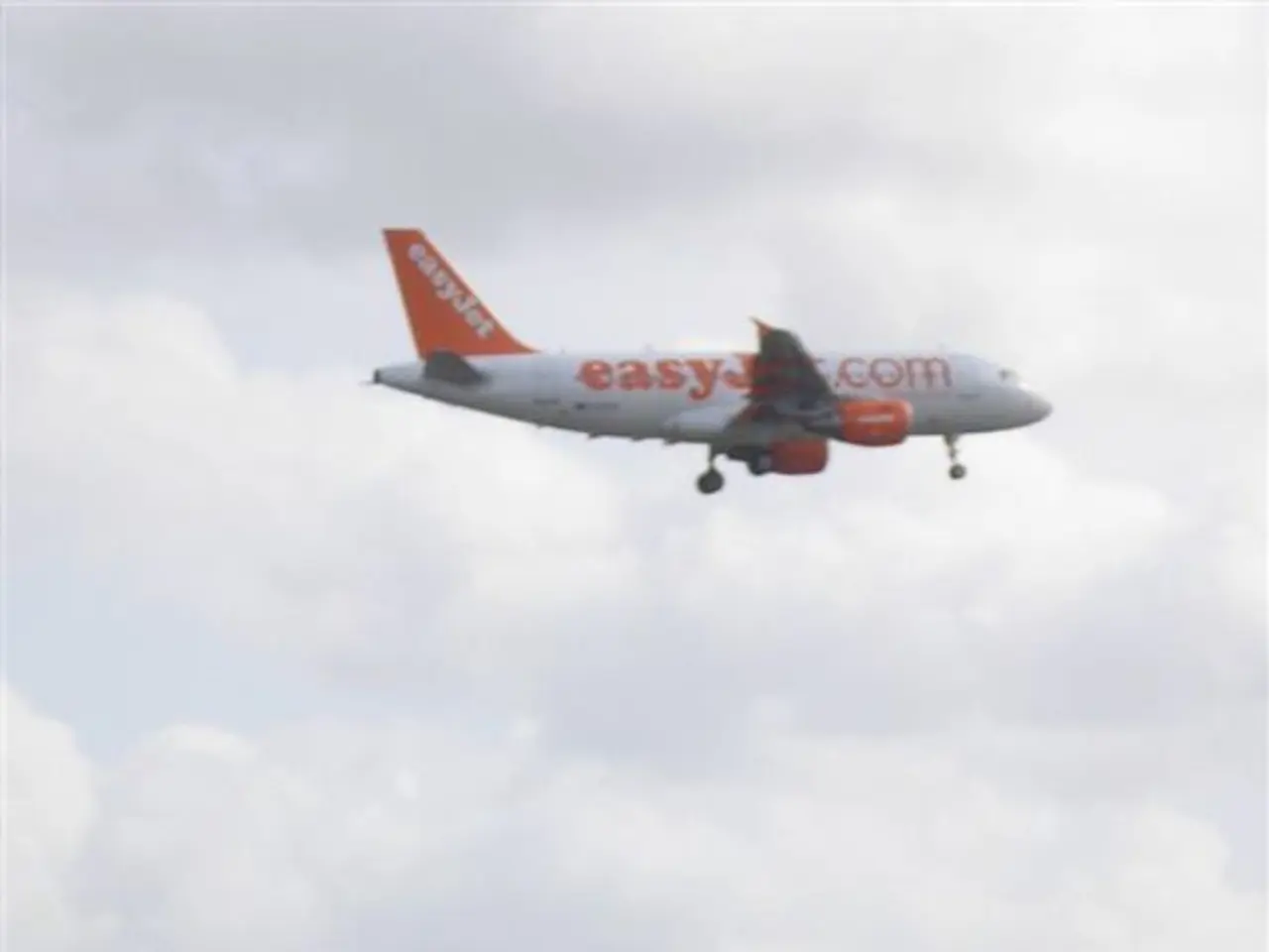 Binance to Distribute Airdrops for Avantis Listing!