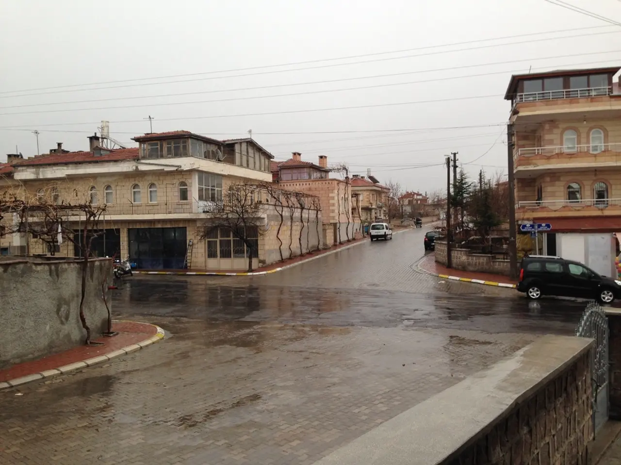 Electric Peugeot 3008 model now available with all-wheel drive configuration