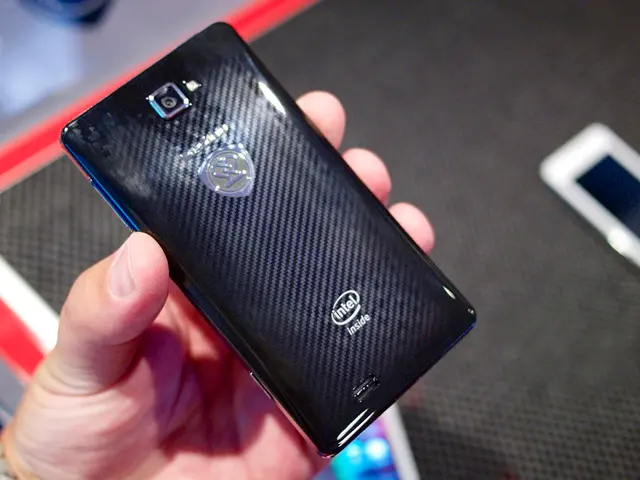 Magnetically Secured Phone Holder: Your Final Solution for Phone Grips