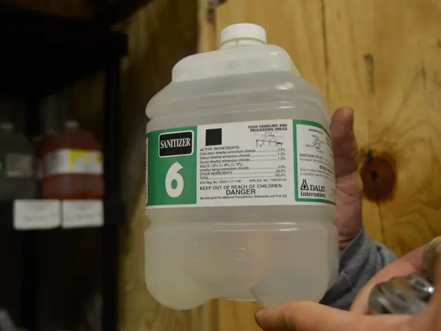 Is Tonsillitis infected or transmissible to others?