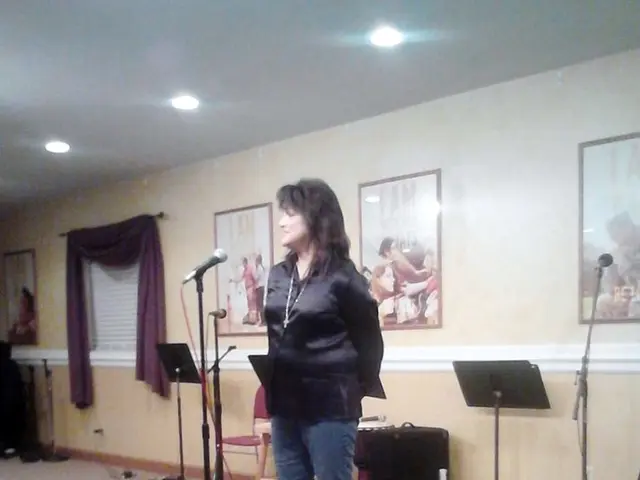 Analysis of Multiple Languages Using Recurrent Multistage Blending