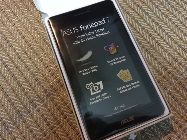 Samsung experiences slow performance in Q4 2024, but anticipates its upcoming foldable devices as...