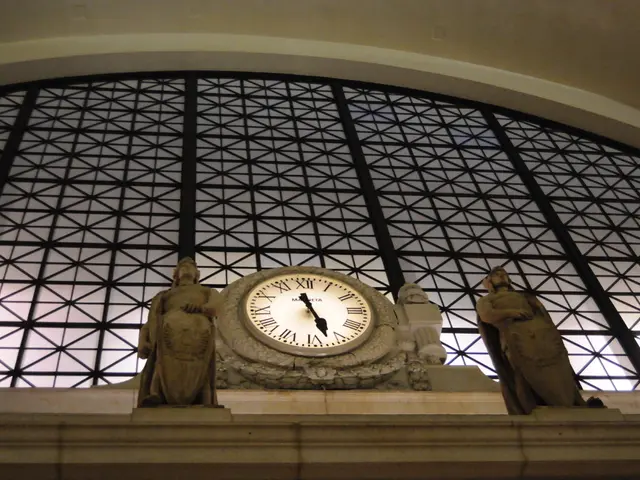Alarm clock movement of LaSalle Dura undergoes cleaning, now functioning properly