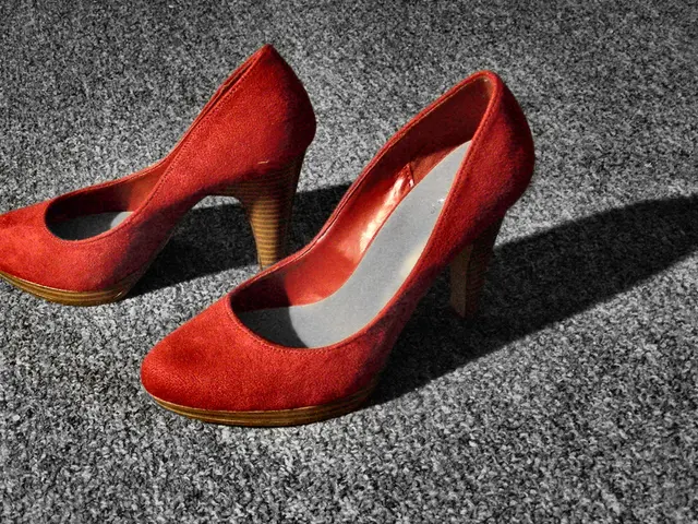 Madison successfully transformed a part-time venture into a $10,000-a-month income sources on...