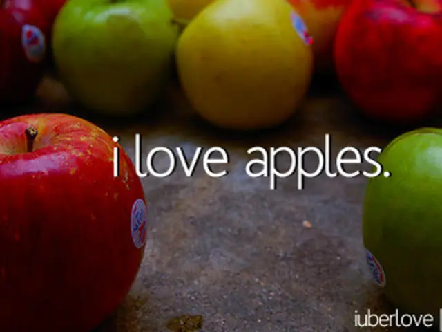 Meta expanding workforce, attracts AI specialists from Apple