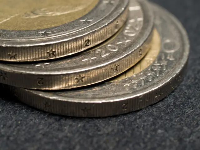 Advantages of Investing in Cryptocurrencies Instead of the Conventional Stock Market