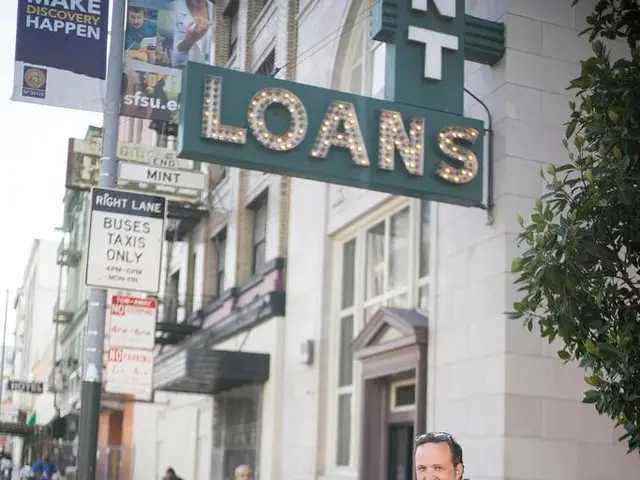 Exploring Effective Employment of Movement in Web Design (and Determining When Restraint is Wise)