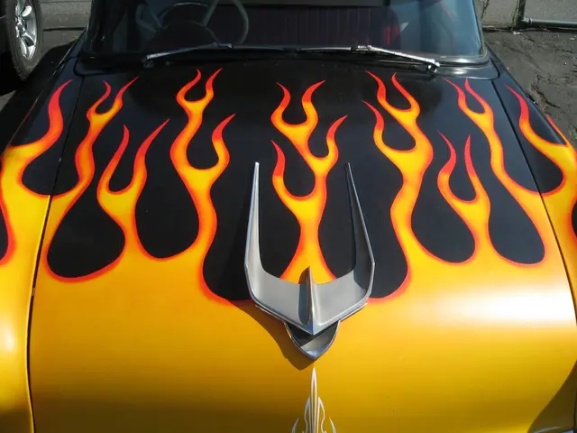 Camouflaged vehicle not a new Land Rover Defender, but rather the 'iCar' V27 instead.