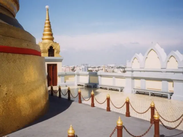 British architect Nicholas Grimshaw, aged 85, passes away, recognized worldwide for his high-tech...